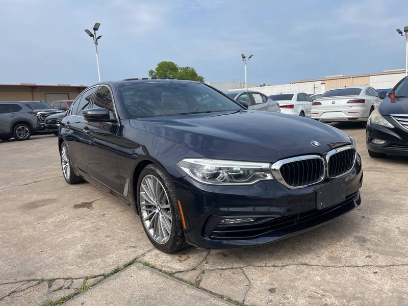 BMW 5 Series Vehicle Image 06