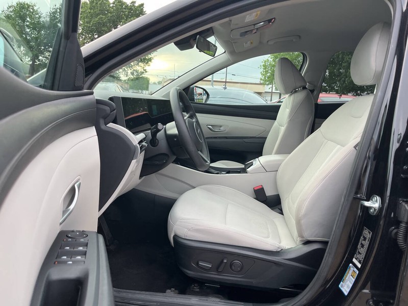 Hyundai Tucson Vehicle Image 07