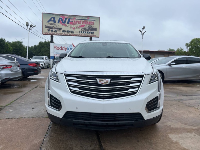 Cadillac XT5 Vehicle Image 02