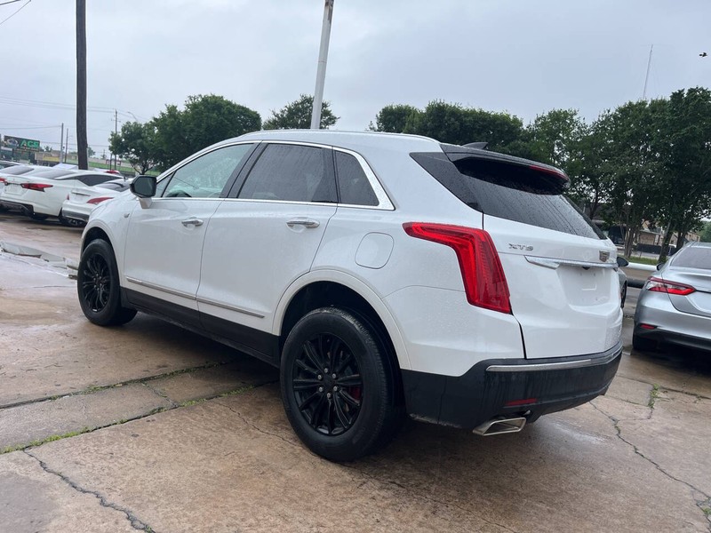 Cadillac XT5 Vehicle Image 03