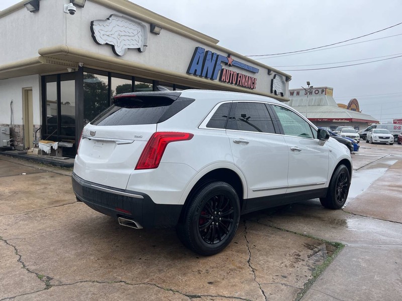 Cadillac XT5 Vehicle Image 05