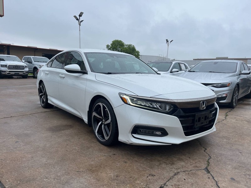 Honda Accord Sedan Vehicle Image 06