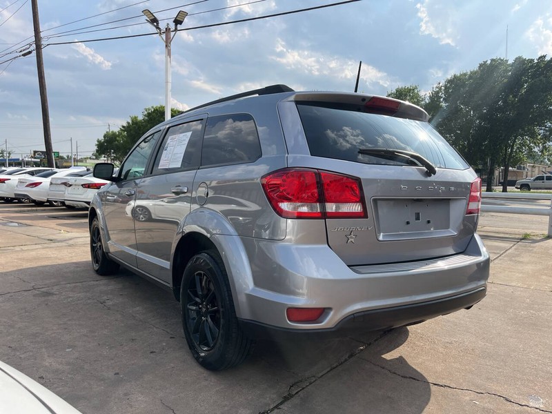 Dodge Journey Vehicle Image 03