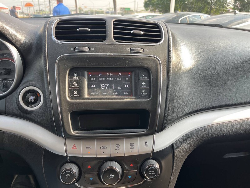 Dodge Journey Vehicle Image 13