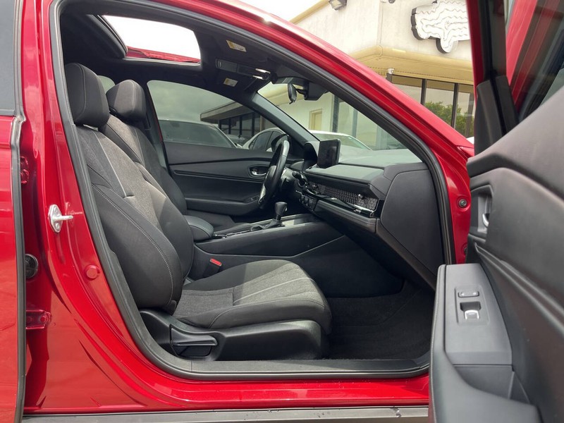 Honda Accord Hybrid Vehicle Image 11