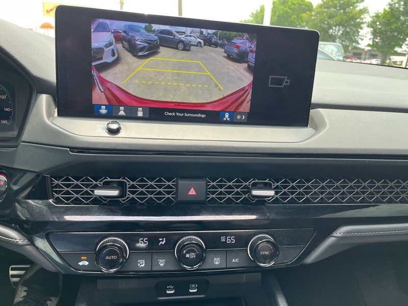 Honda Accord Hybrid Vehicle Image 12