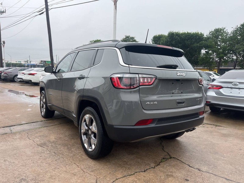 Jeep Compass Vehicle Image 03