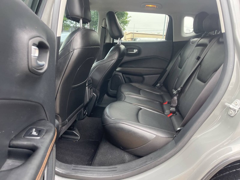 Jeep Compass Vehicle Image 08