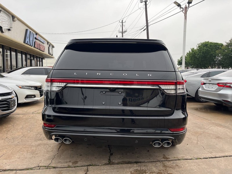 Lincoln Aviator Vehicle Image 04