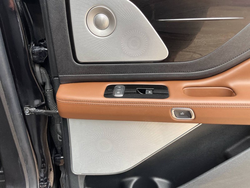 Lincoln Aviator Vehicle Image 21