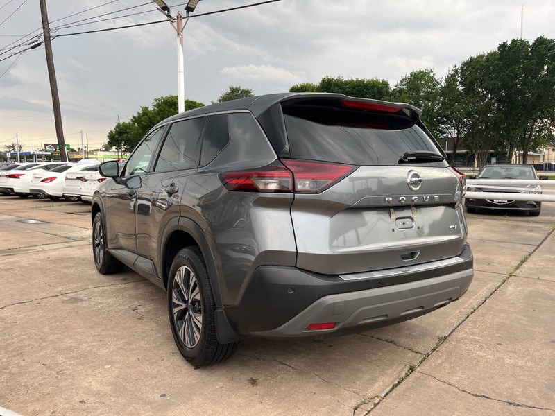 Nissan Rogue Vehicle Image 03