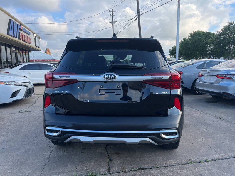 Kia Seltos Vehicle Image 04