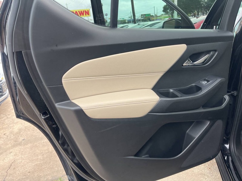 Chevrolet Traverse Vehicle Image 13