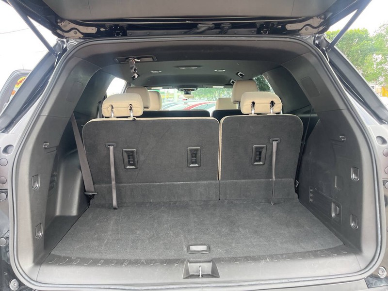 Chevrolet Traverse Vehicle Image 18