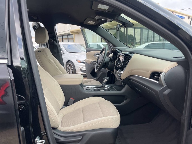 Chevrolet Traverse Vehicle Image 20