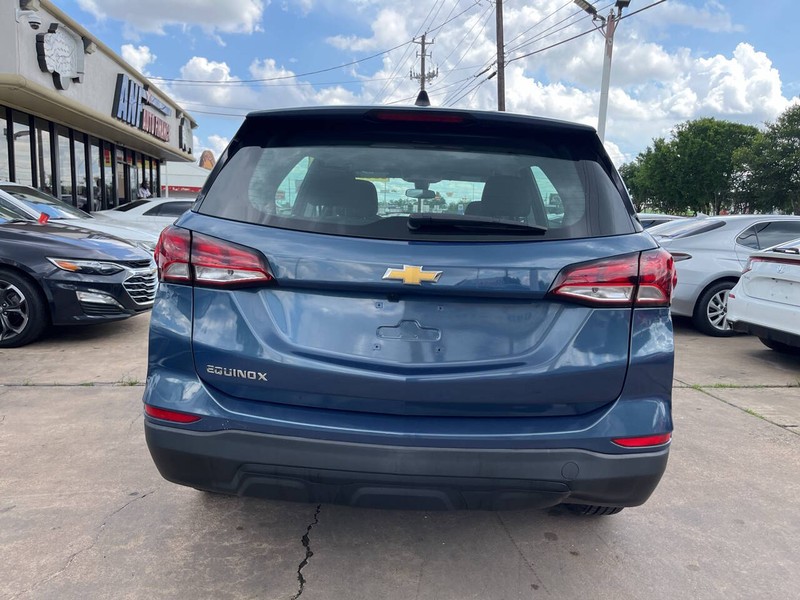 Chevrolet Equinox Vehicle Image 04