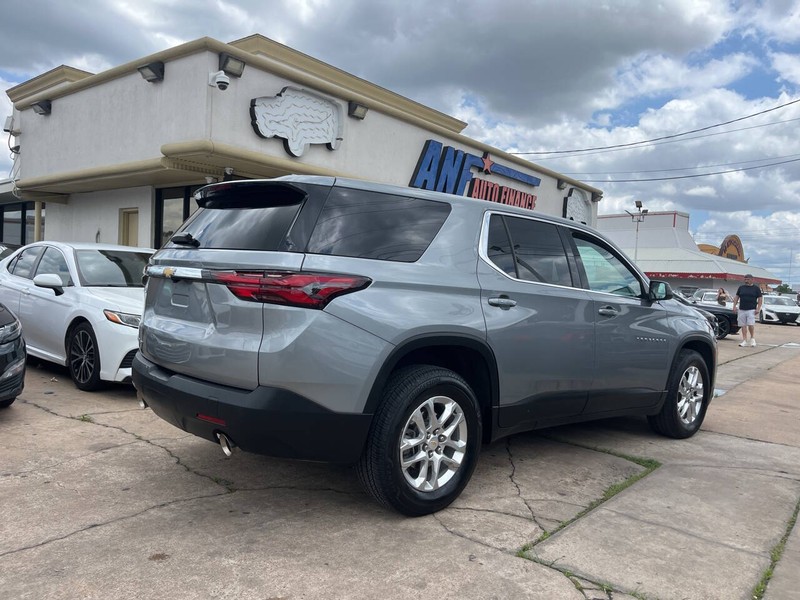 Chevrolet Traverse Vehicle Image 05
