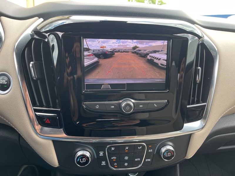 Chevrolet Traverse Vehicle Image 15