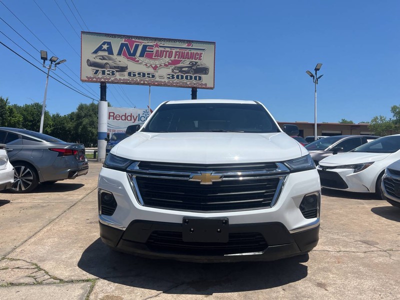 Chevrolet Traverse Vehicle Image 02