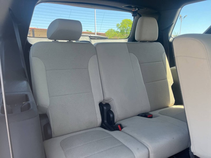 Chevrolet Traverse Vehicle Image 12