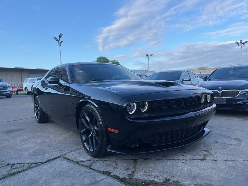 Dodge Challenger Vehicle Image 06