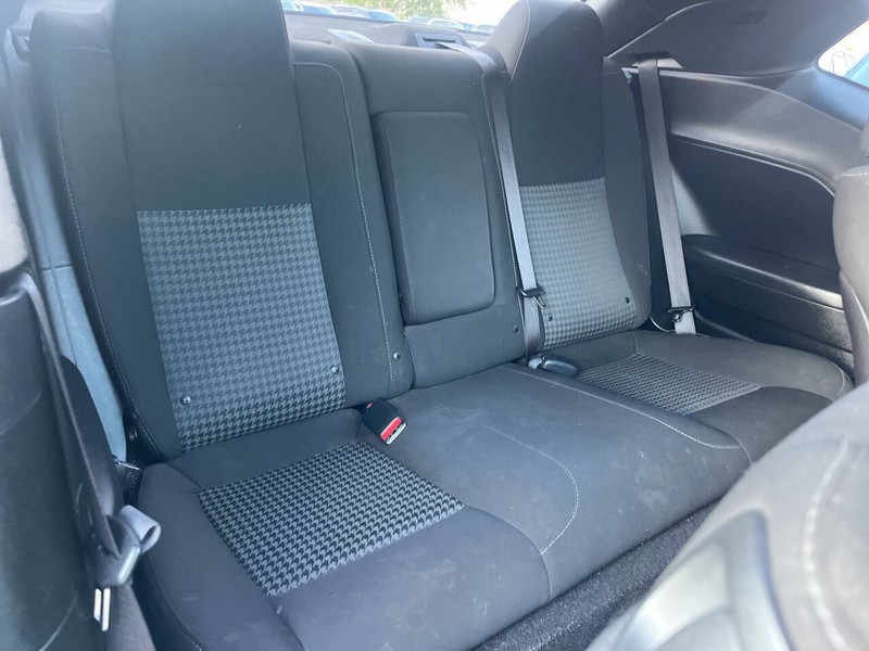 Dodge Challenger Vehicle Image 10