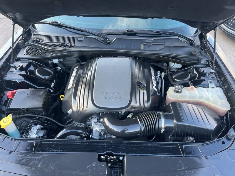 Dodge Challenger Vehicle Image 11