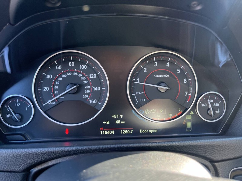 BMW 3 Series Vehicle Image 10
