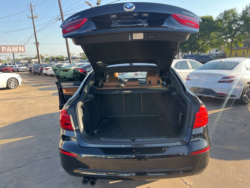 BMW 3 Series Vehicle Image 19