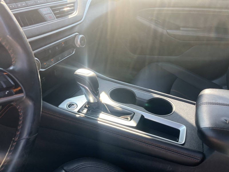 Nissan Altima Vehicle Image 15