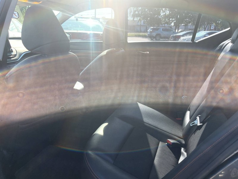 Nissan Altima Vehicle Image 20
