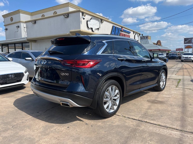 INFINITI QX50 Vehicle Image 05