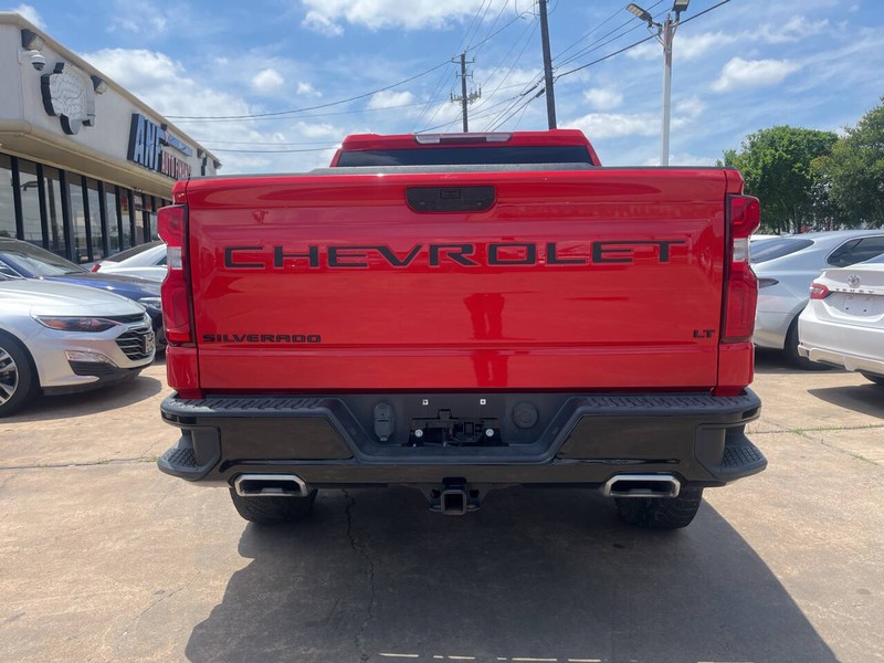 Chevrolet Silverado 1500 LTD Vehicle Image 04