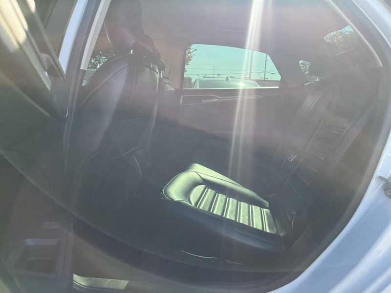 Ford Fusion Vehicle Image 08