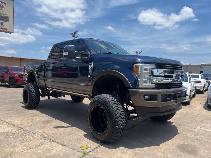 Ford Super Duty F-250 SRW Vehicle Image 06