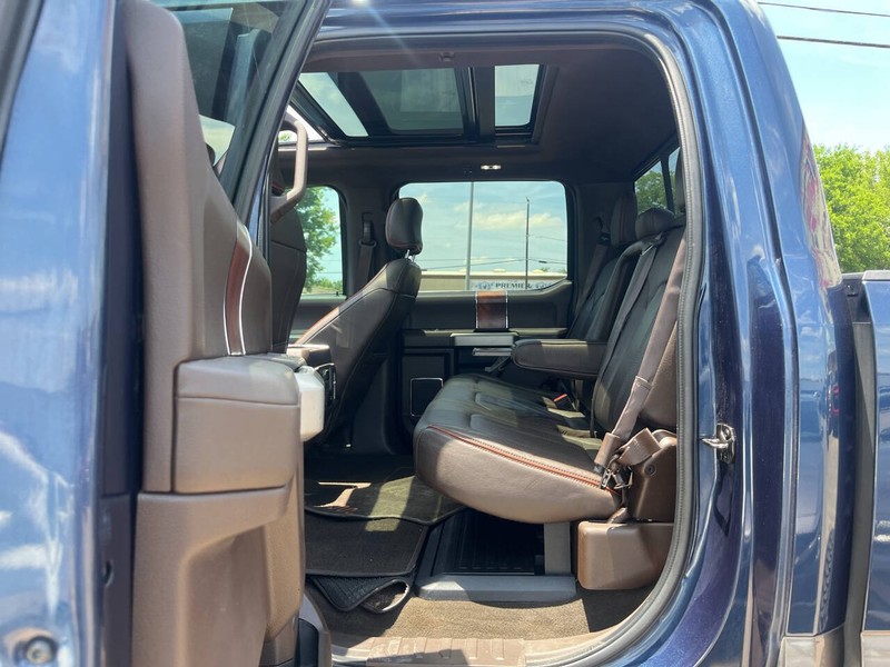 Ford Super Duty F-250 SRW Vehicle Image 08