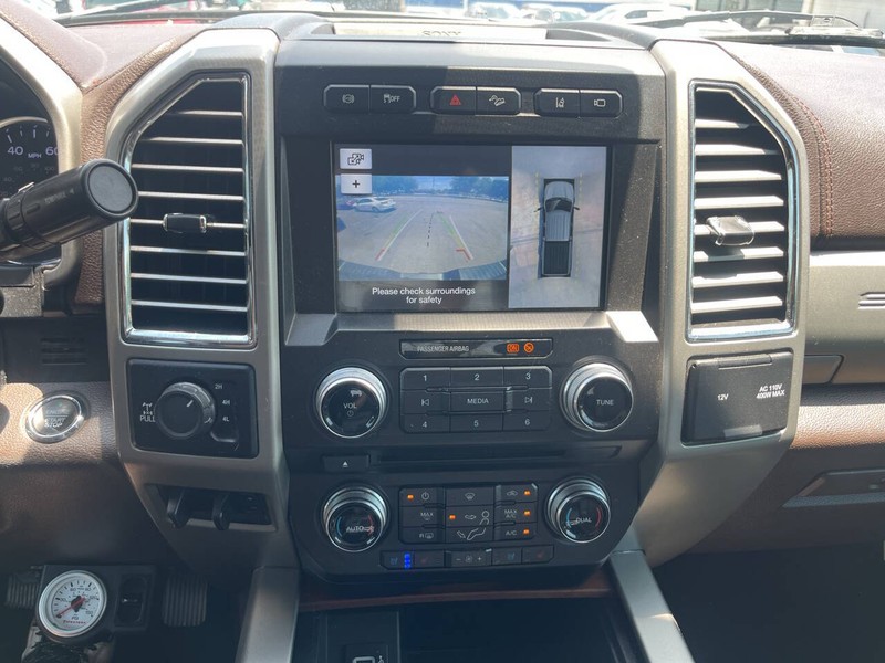Ford Super Duty F-250 SRW Vehicle Image 14