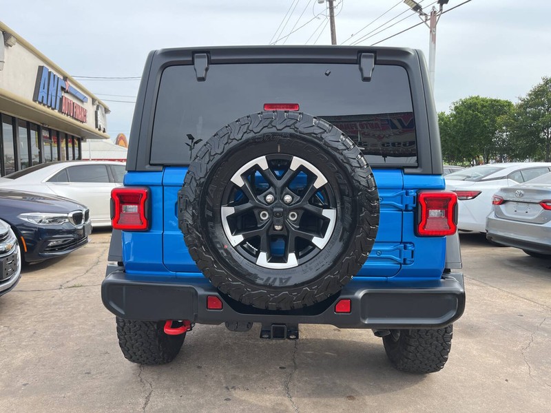 Jeep Wrangler Vehicle Image 04