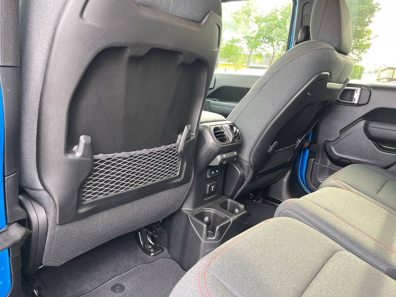 Jeep Wrangler Vehicle Image 10