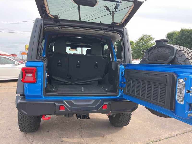 Jeep Wrangler Vehicle Image 11
