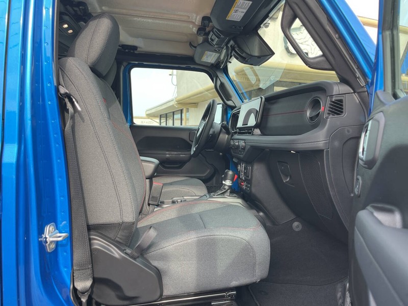 Jeep Wrangler Vehicle Image 14