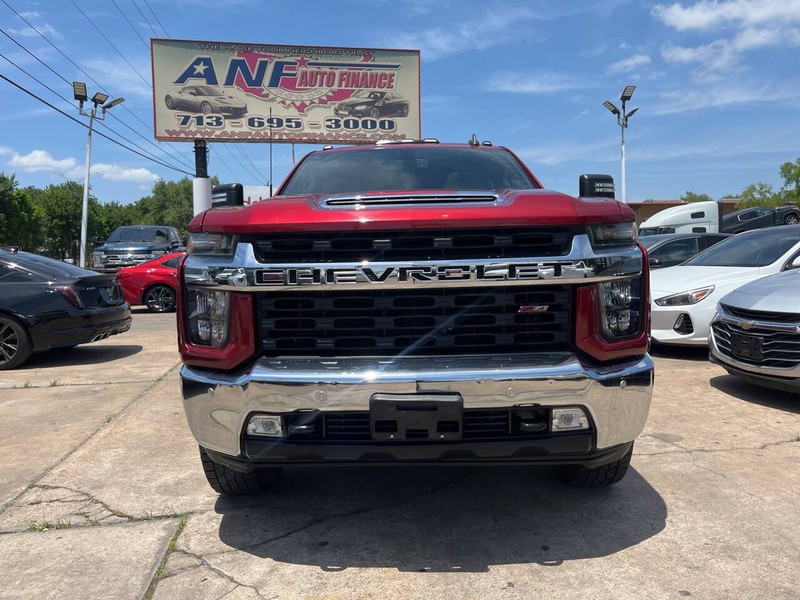 Chevrolet Silverado 2500HD Vehicle Image 02