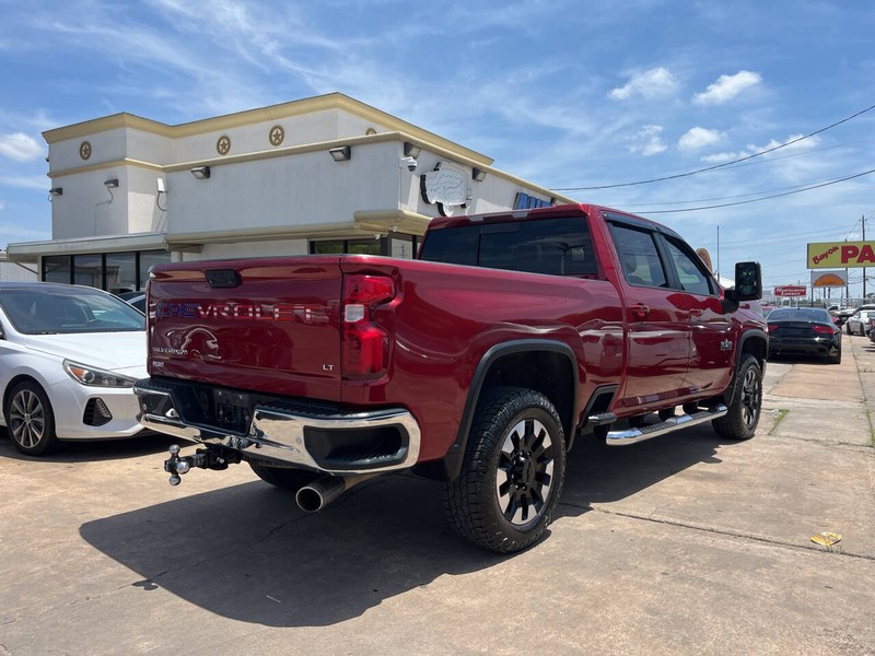 Chevrolet Silverado 2500HD Vehicle Image 05