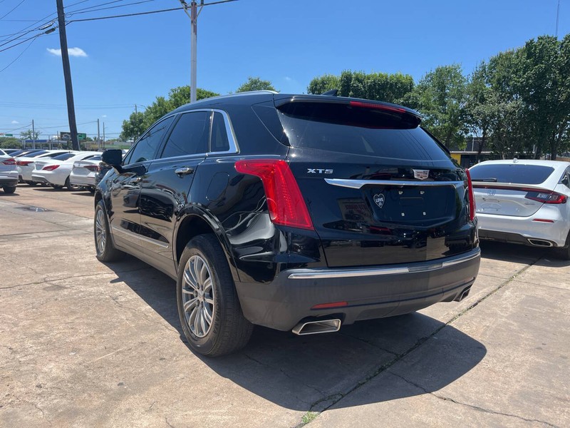 Cadillac XT5 Vehicle Image 03