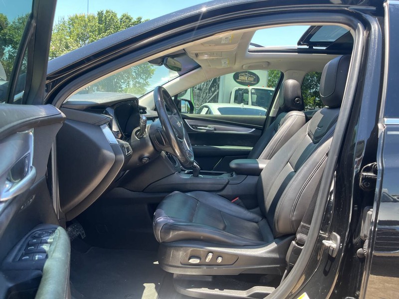 Cadillac XT5 Vehicle Image 07
