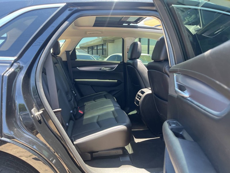 Cadillac XT5 Vehicle Image 10
