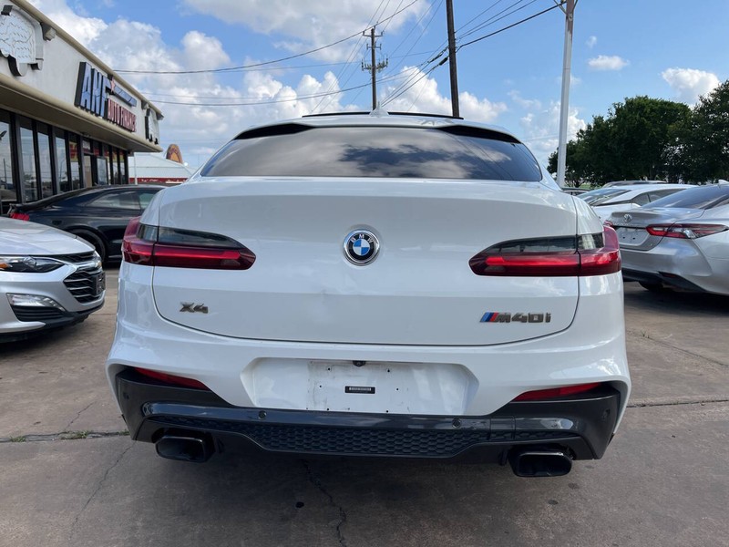BMW X4 Vehicle Image 04