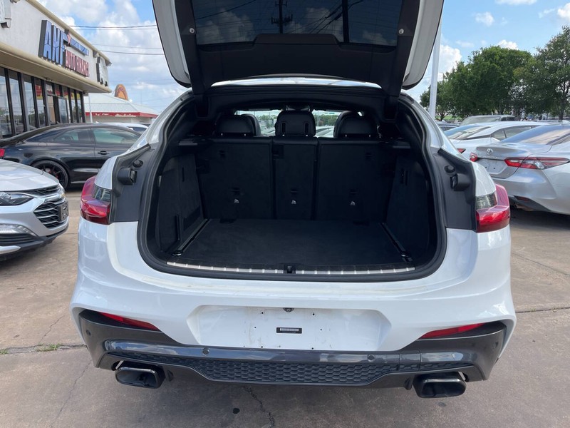 BMW X4 Vehicle Image 09