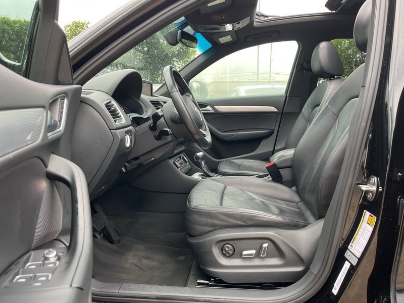 Audi Q3 Vehicle Image 07
