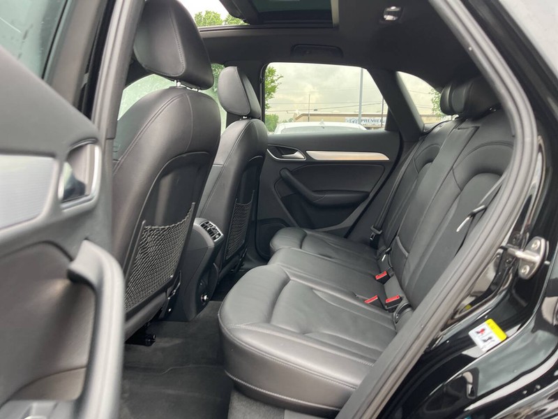 Audi Q3 Vehicle Image 08